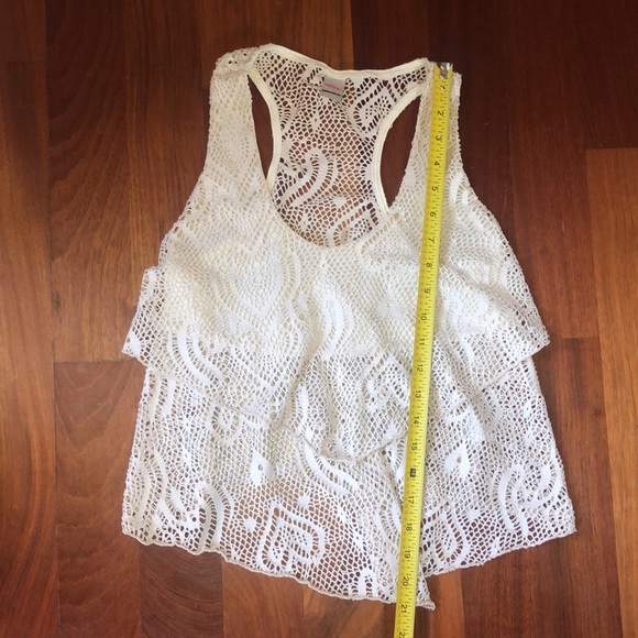 Lace, ivory, razor back, tiered tank top- 🍭small - Picture 3 of 4